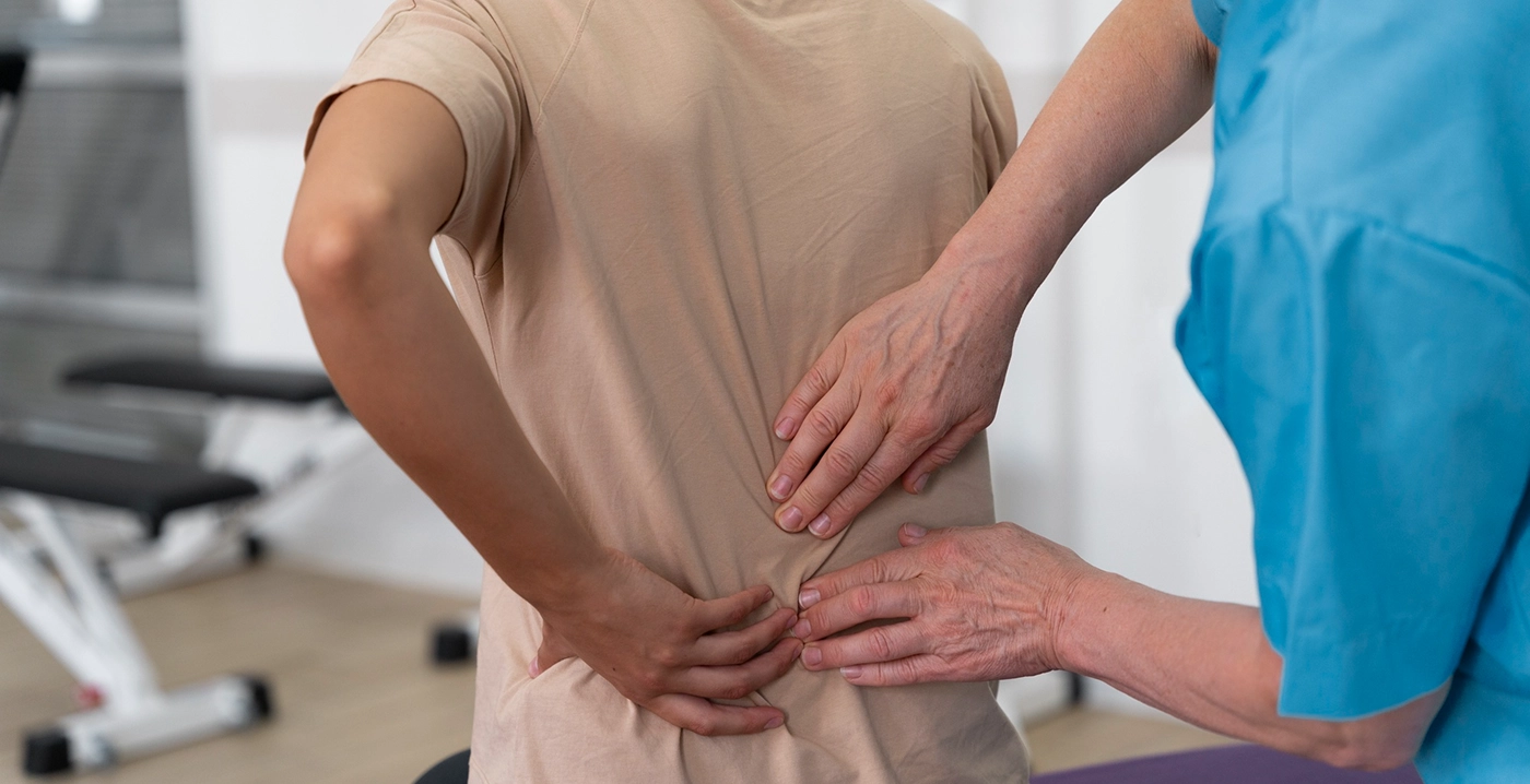 Bandscheibenvorfall behandeln in Rosenheim Konservativ oder operativ? Dein Weg mit Zera-The Health Club